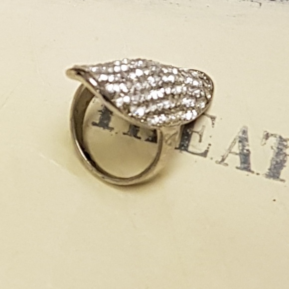 Ring - Picture 3 of 3